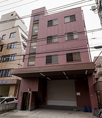 アース開発本社